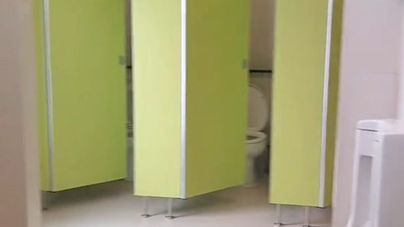 光伏发电板报废回收：价格影响因素及趋势分析**