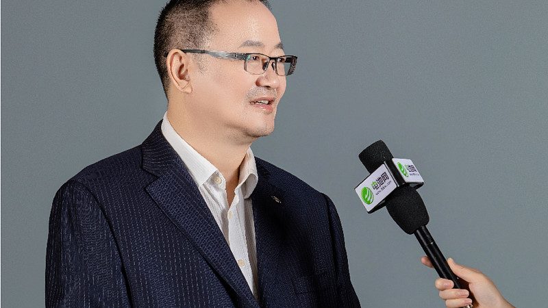 以下列举几个具有代表性的家用光伏发电系统品牌及其特点：